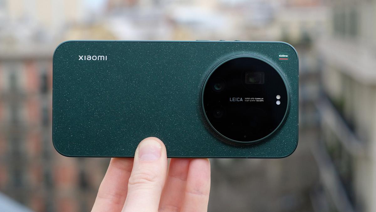 Xiaomi 17 Ultra hands-on: Incredible cameras, but maybe hard to get