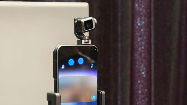 Image of Honor's Robot Phone