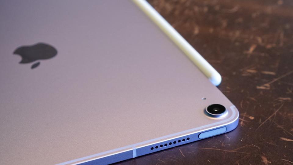 It looks purple-ish in the right light, I swear.