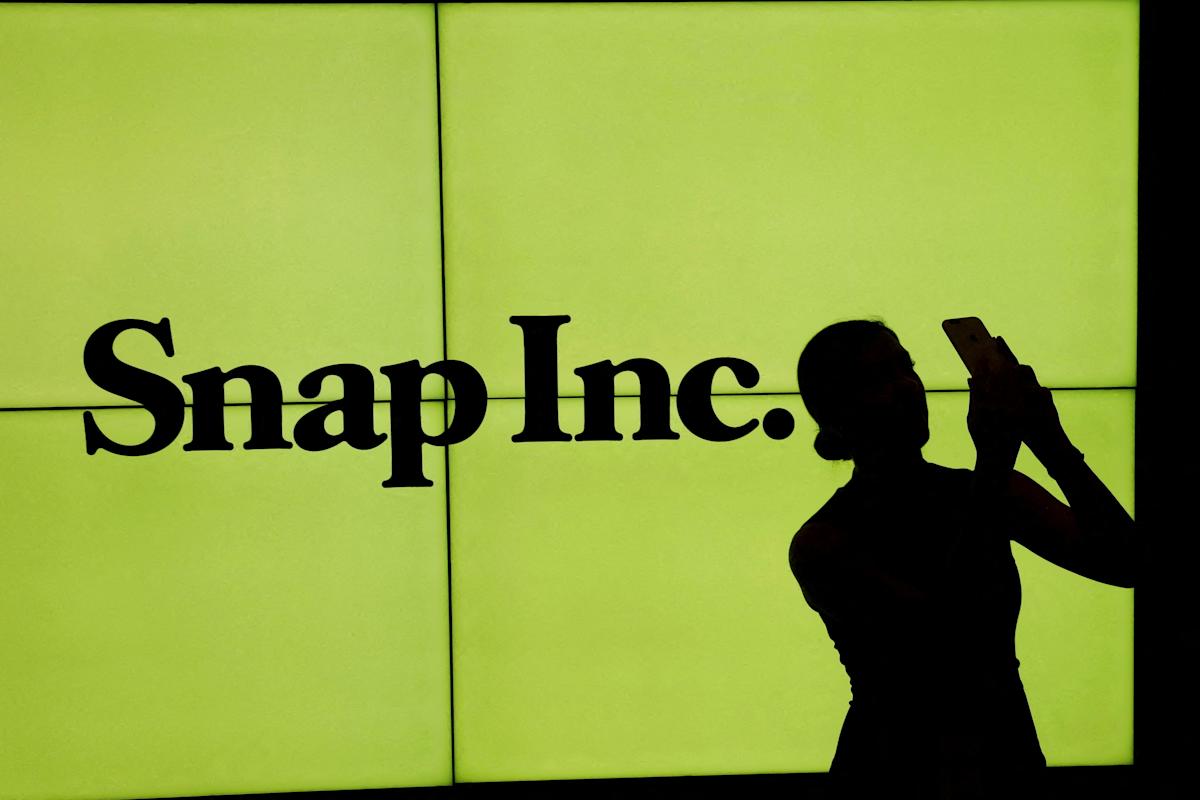Snap is laying off 16 percent of its workforce, blames AI
