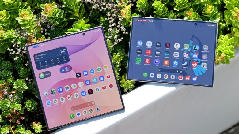 The Galaxy Z Fold 8 Ultra (left) versus the base Galaxy Z Fold 8 (right).