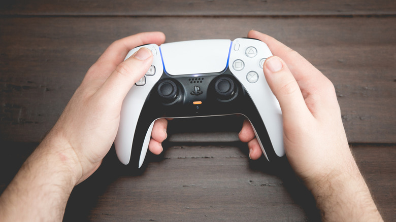 How Long Can You Expect A PlayStation 5 DualSense Controller To Last?