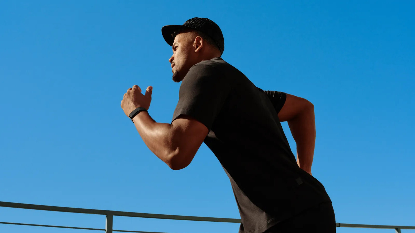 Which Screenless Fitness Tracker Is Better For You?